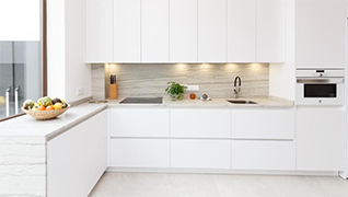 Cocina blanca con laca mate